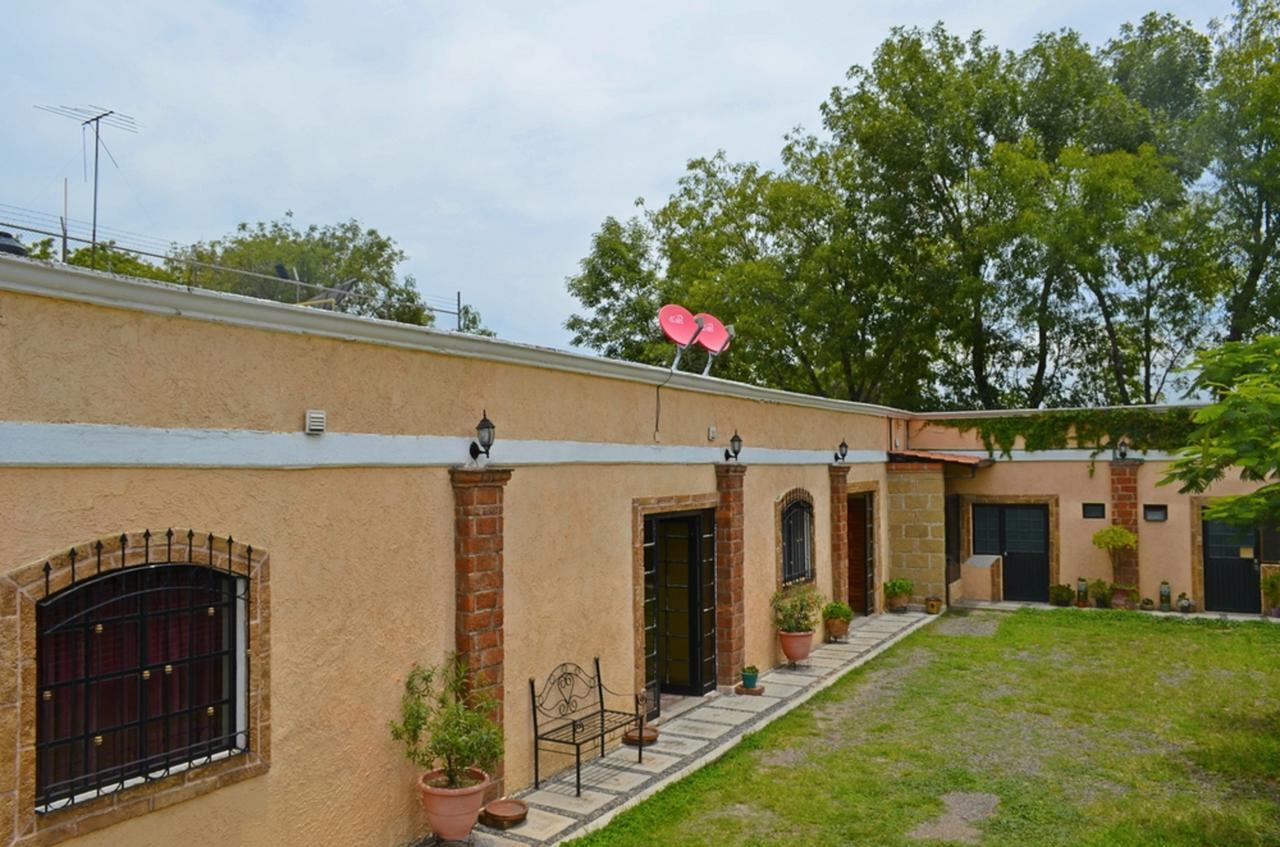 Quinta San Agustin Aparthotel Leon Bagian luar foto